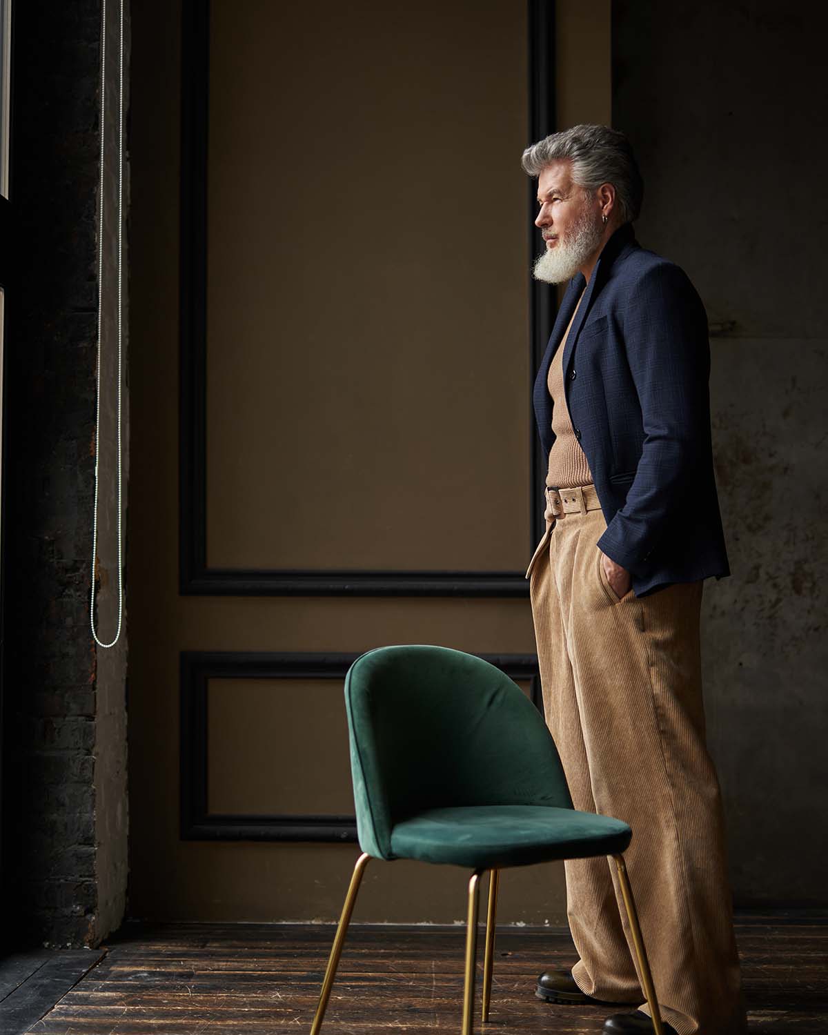 full-length-shot-of-fashionable-grey-haired-mature-NS3K734.jpg